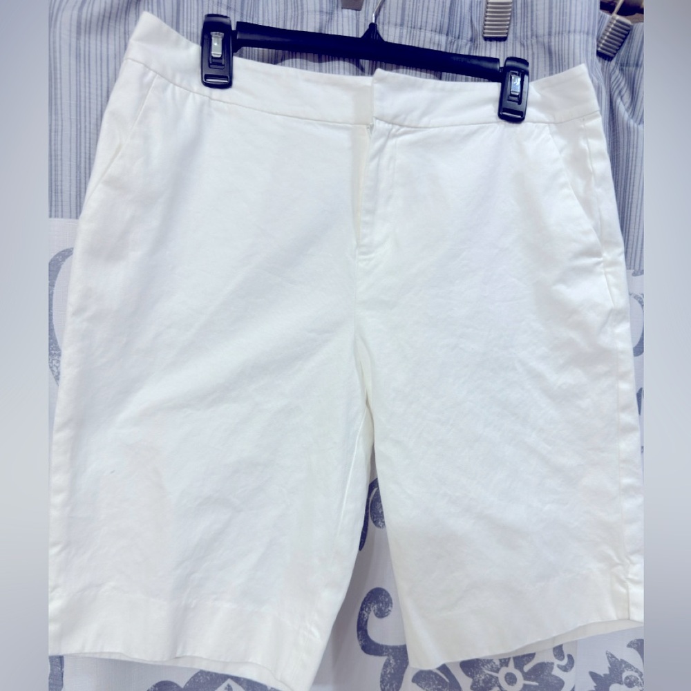 EUC Ralph Lauren White Cotton Shorts Size 10P‎